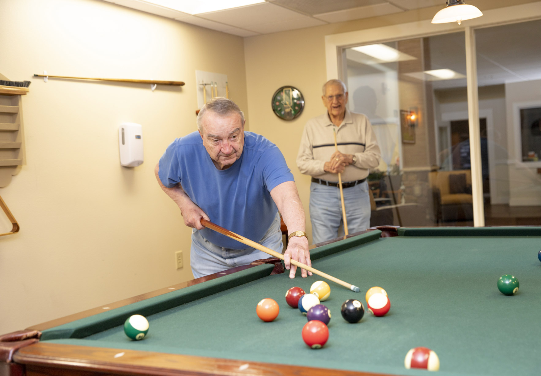 4 Senior Social Clubs For Active Older Adults StoryPoint